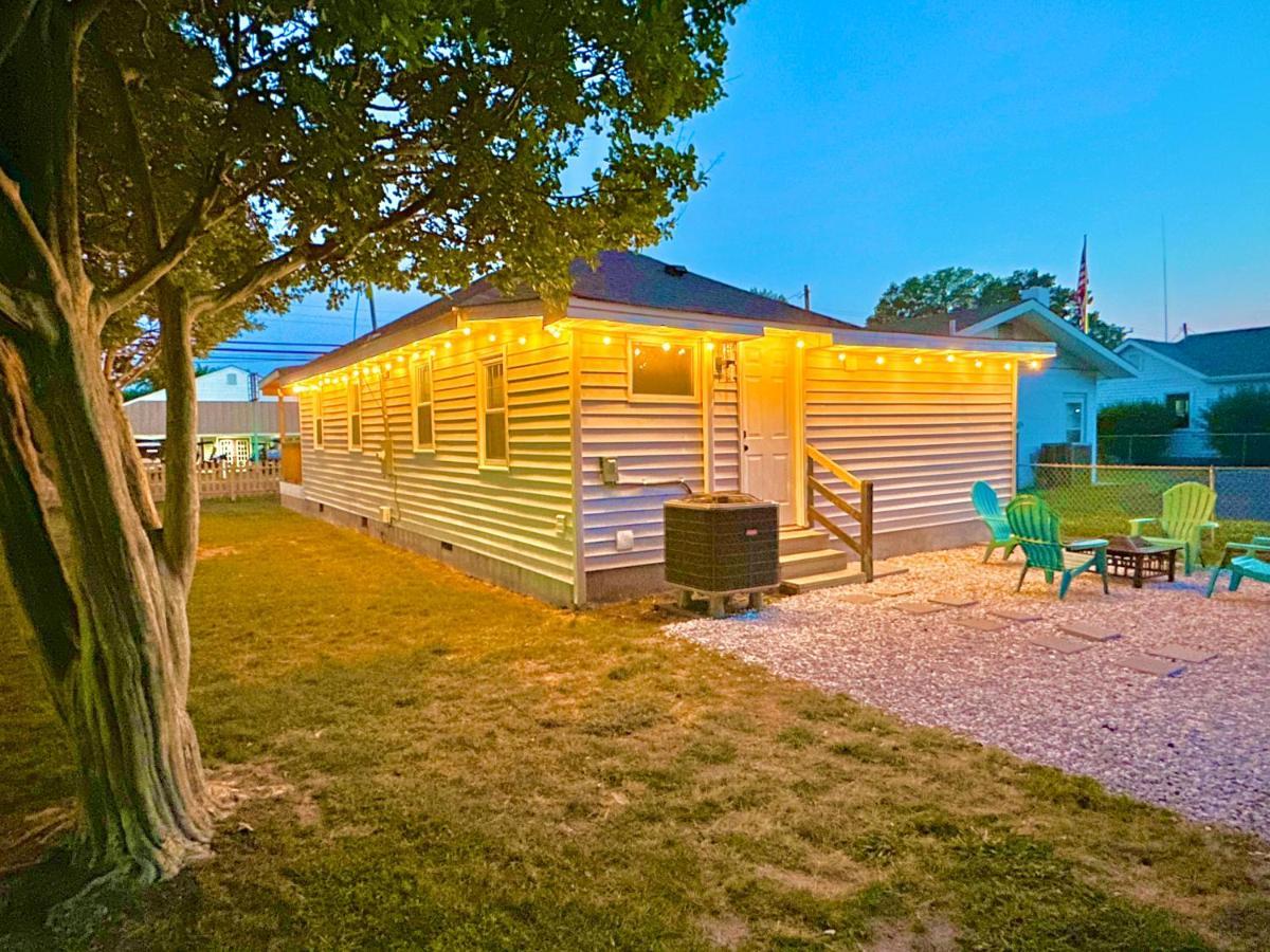Cottage In Heart Of Colonial Beach, 7 Mins Walk To The Beach Dış mekan fotoğraf