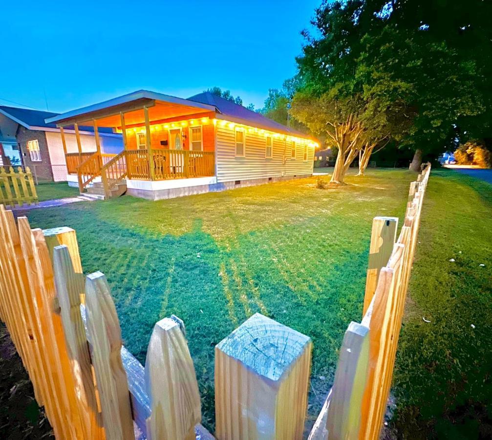 Cottage In Heart Of Colonial Beach, 7 Mins Walk To The Beach Dış mekan fotoğraf